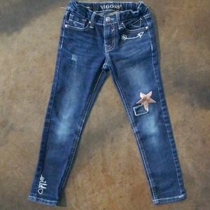Vigoss girls ankle skinny distressed jean. Size 7